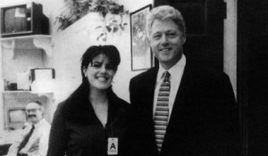 GALA VIDÉO – Monica Lewinsky : comment s’est reconstruite la femme “la plus humiliée du monde” ?