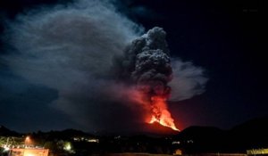 Italie : L'Etna entre en éruption et perturbe le trafic aérien