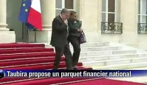 François Hollande promet "l'indépendance" du futur parquet financier