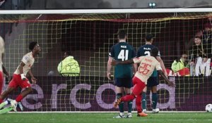 Foot: Lens fête le retour de la C1 à domicile par un exploit face à Arsenal (2-1)
