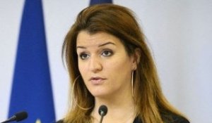 Marlène Schiappa recadrée par Emmanuel Macron en plein Conseil des ministres