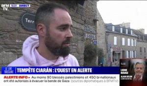 Tempête Ciarán: les habitants du Conquet dans le Finistère se préparent