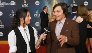 Charlie Worsham Reveals How The Collaborations on His Album 'Compadres' Came To Be, Talks Wanting to Work With Keith Richards & More | CMA Awards 2023
