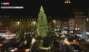 Le marché de Noël de Strasbourg a ouvert ses portes