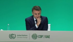Emmanuel Macron sur le nucléaire: "Aucune stratégie crédible ne permet de sortir du charbon et des fossiles en reposant uniquement sur le renouvelable"