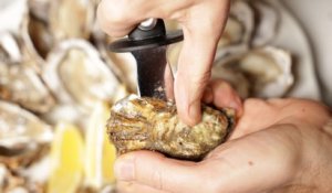Les huîtres du bassin d’Arcachon interdites à la vente après des intoxications