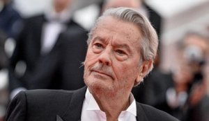 Alain Delon vit son "ultime Noël" : son fils Anthony révèle qu'il est "en phase terminale