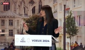 La maire de Paris Anne Hidalgo assure qu'elle se baignera dans la Seine avant les Jeux Olympiques en juillet, "plus de 30 années après la promesse de Jacques Chirac"