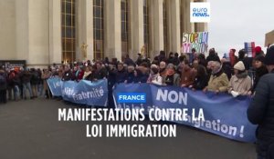 Loi immigration : les opposants demandent à Emmanuel Macron de ne pas promulguer la loi