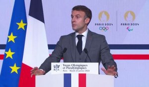 Transports pendant les JO: Emmanuel Macron évoque un défi "massif" mais "à notre portée"