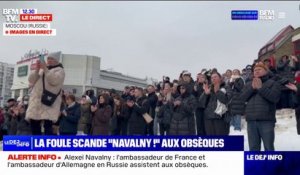 Obsèques d'Alexeï Navalny: la foule scande le nom de l'opposant russe