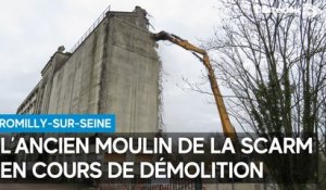 Démolition en cours du moulin de la Société coopérative agricole de la région de Romilly-sur-Seine
