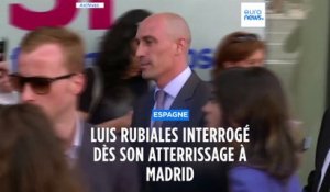 Luis Rubiales, détenu par la police à son arrivée à l'aéroport de Madrid