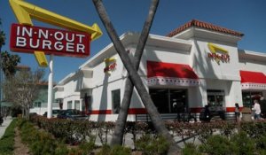 Les fast-foods californiens augmentent les prix des burgers en réaction au n ouveau salaire minimum de 20 dollars