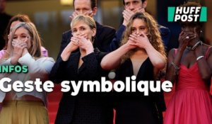 Judith Godrèche mains sur la bouche pour « Moi aussi » en haut des marches de Cannes