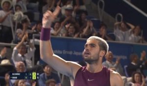 Tokyo - Alcaraz fait le show face à Ruud et défiera Fritz en finale