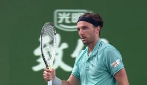 Shanghai - Un vrai truc de "oufs" : Arthur Rinderknech rejoint son cousin Valentin Vacherot en finale
