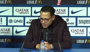 « Je n'ai jamais vu un 9 faire un tel match » : Rosenior encense Panichelli - Foot - Ligue 1 - Strasbourg