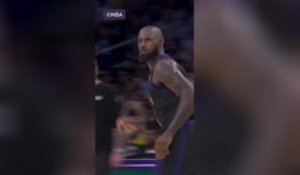 Lakers - LeBron James fait déjà le show pour sa première de la saison