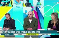 Timothée Chalamet dévoile le 4e maillot de Saint-Étienne au 20 heures de TF1 - Foot - Ligue 2
