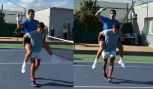 Tennis - Open d'Australie 2026 - Séparé de Juan Carlos Ferrero, Carlos Alcaraz s'entraîne avec un Italien