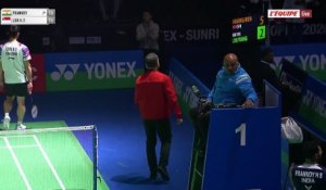 Un match interrompu par des oiseaux dans la salle - Badminton - Open d'Inde