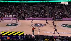 Le and one de Nadir Hifi face au Real Madrid en fin de match - Basket - Euroligue (H) - Paris Basketball