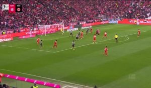 Bayern Munich - La boulette du gardien de l’Eintracht sur l’ouverture du score