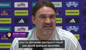 Leeds - Farke : "Je ne ressemble pas à un papillon quand je trottine"