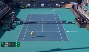 Miami - Zheng renverse Keys