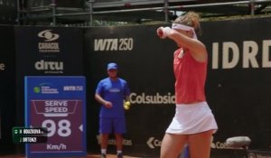 Bogota - Bouzkova tient son rang et se hisse en finale