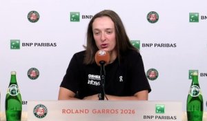 Roland-Garros 2026 - Iga Swiatek : "Merci de me dire que je suis une des meilleures serveuses du monde"