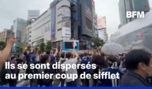 Mondial 2026: les Japonais célèbrent leur équipe, avant de se disperser à la première sommation de la police