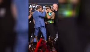 UFC 329 - Le face-off bouillant entre McGregor et Holloway
