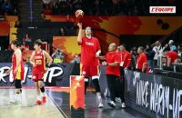 La géante chinoise de 2,23 m Zhang Ziyu se dresse face à la France en quarts de finale de la Coupe du monde - Basket - Coupe du monde (F)