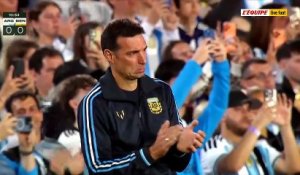 Le match arrêté à la 10e minute pour rendre hommage à Messi - Foot
