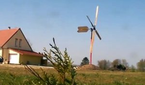 Grandvilliers : une éolienne à la maison