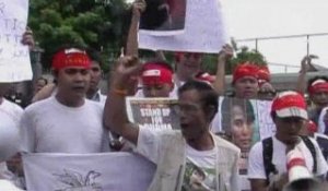 Manifestation en Thailande pour Aung san suu kyi