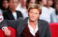 Laurent Delahousse dévoile l'affiche de son film sur Jean d'Ormesson