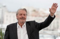 Alain Delon : les dessous de son retour sur grand écran dans Toute ressemblance