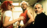 Bruce Willis, Milla Jovovich et Ian Holm dans 