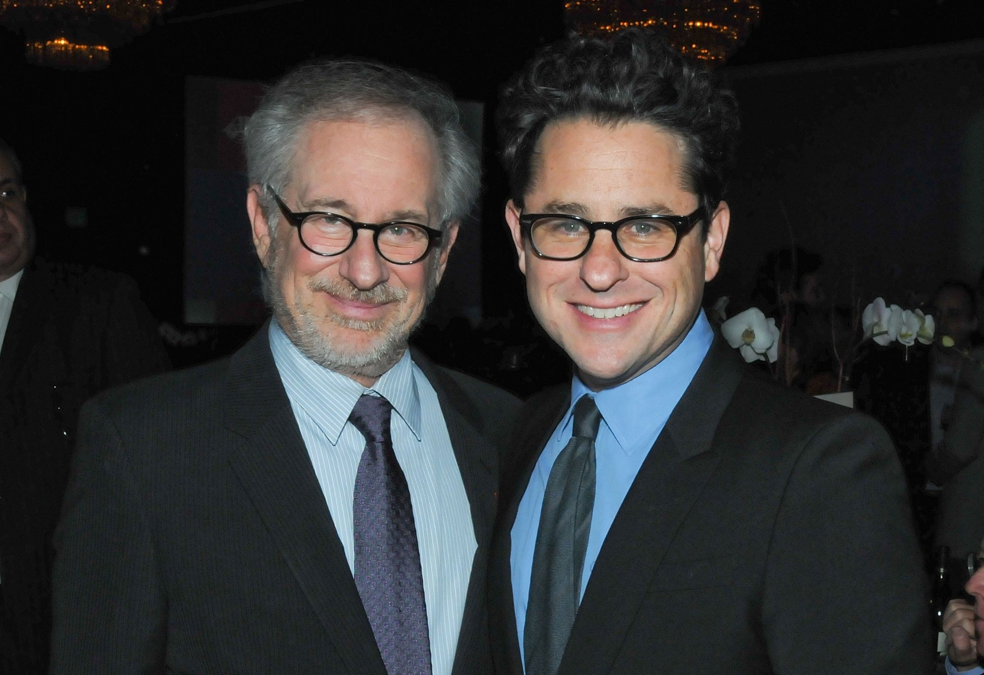 Steven Spielberg et JJ Abrams au Dîner ADL en l'honneur de Spielberg à Los Angeles en décembre 2009