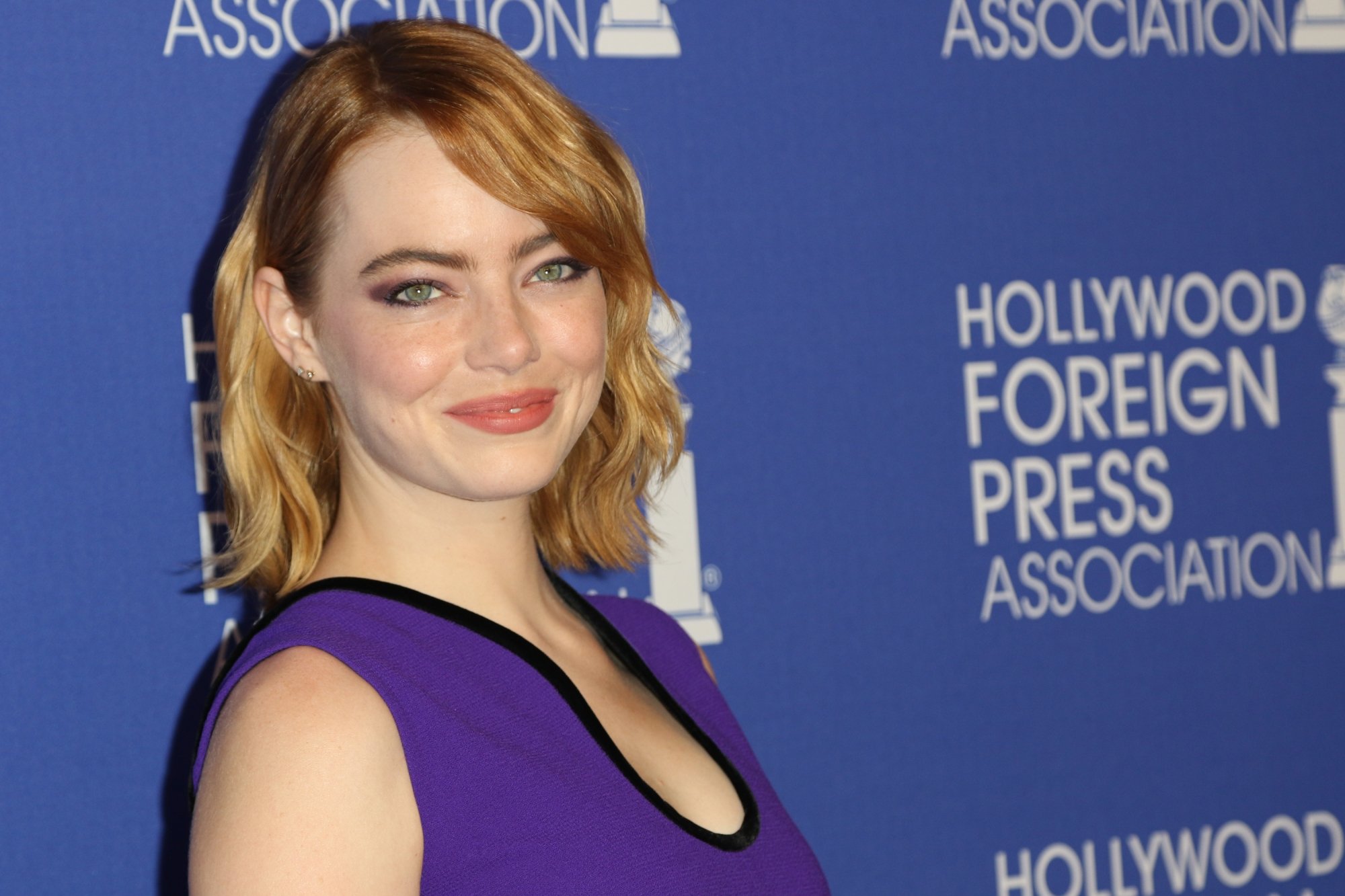 Emma Stone lors d'un banquet organisé par la Hollywood Foreign Press Association à Los Angeles, le 4 août 2016..