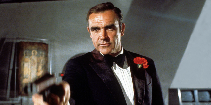 Sean Connery incarne James Bond dans le film 