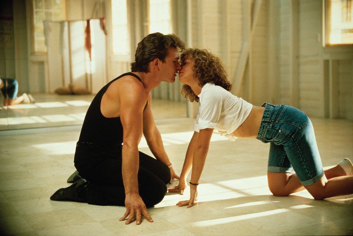Jennifer Grey et Patrick Swayze à la pension Kellerman dans Dirty Dancing.