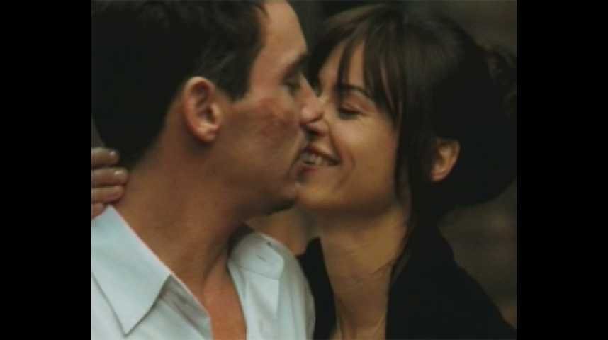 From Paris With Love - Teaser 19 - VF - (2010)