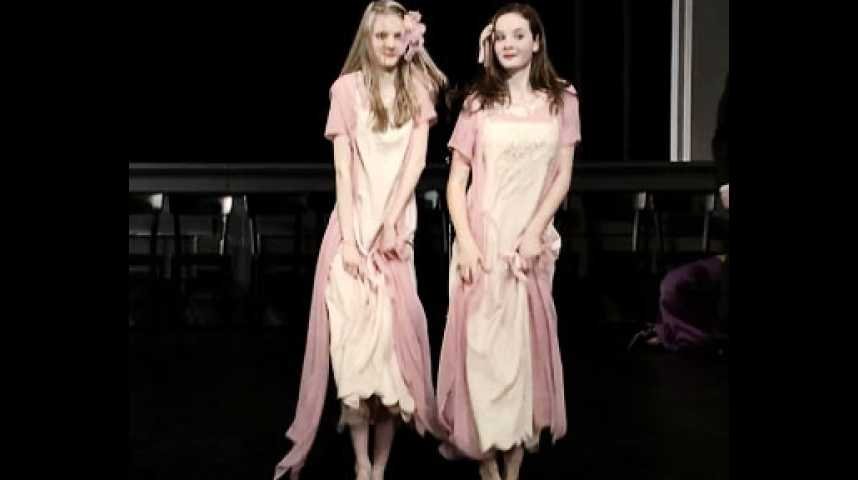 Les Rêves dansants, sur les pas de Pina Bausch - Bande annonce 1 - VO - (2010)
