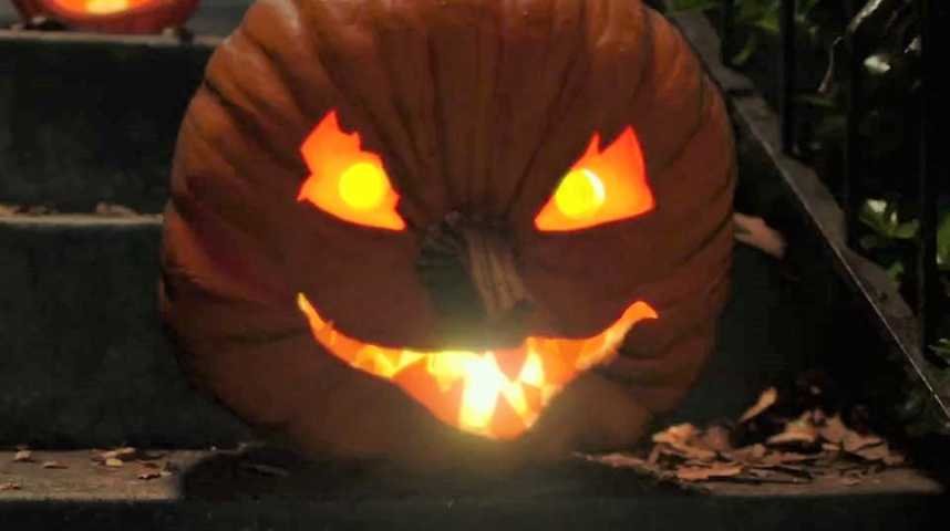 Chair de poule 2 : Les Fantômes d'Halloween - Bande annonce 1 - VF - (2018)