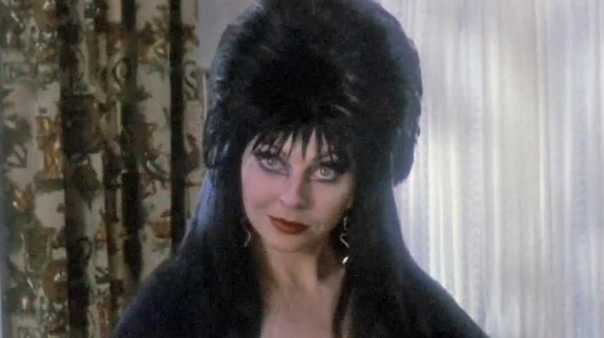 Elvira, Maîtresse des Ténèbres - Bande annonce 2 - VO - (1988)
