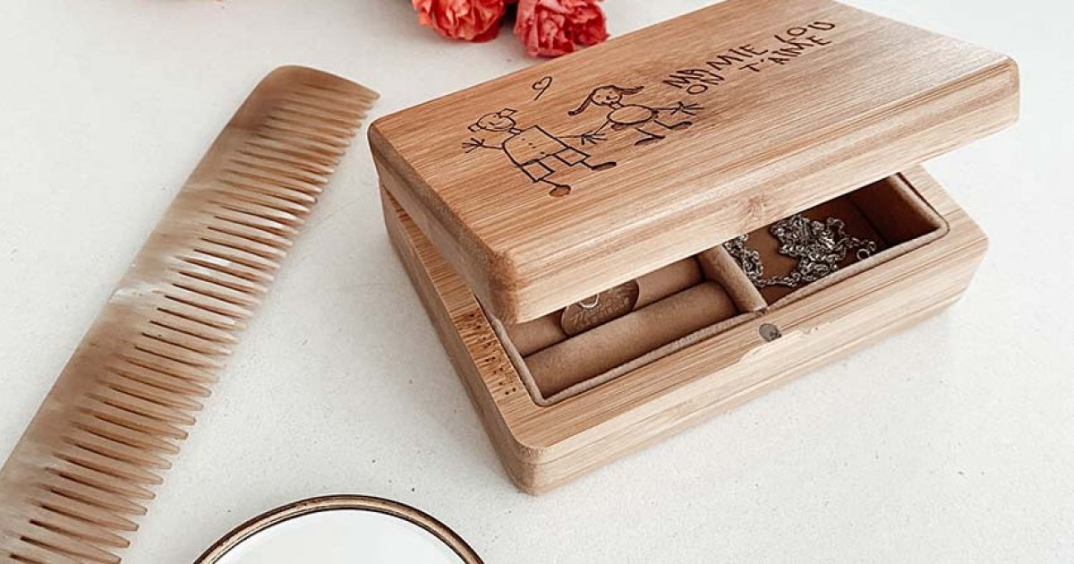 Petite boîte à bijoux bambou personnalisée Les bijoux de - Ourson Câlin